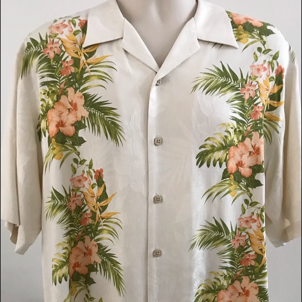 Tommy Bahama Camp Shirt Size Large